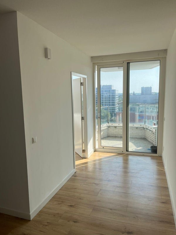 For rent: Flat Koningin Wilhelminaplein in Amsterdam