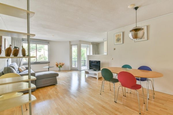 For rent: Flat Valkenburgerstraat in Amsterdam
