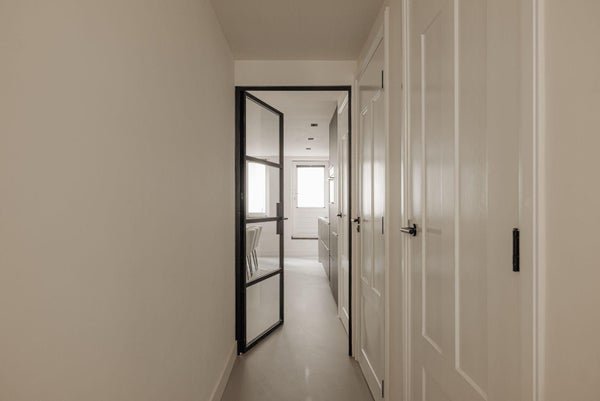 For rent: Flat Van Oldenbarneveldtstraat in Amsterdam