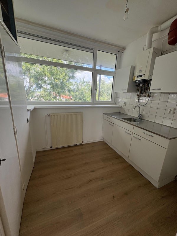 For rent: Flat Zuidplein 104 E in Rotterdam