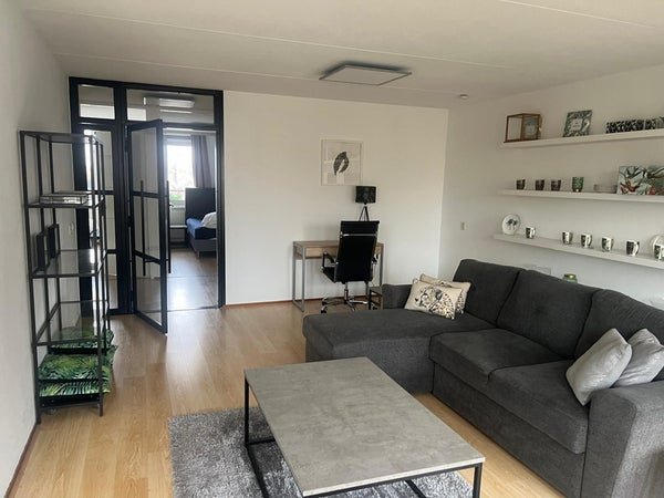 For rent: Flat Waldeck Pyrmontkade in Den Haag