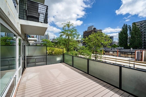 For rent: Flat Kruiskade in Rotterdam