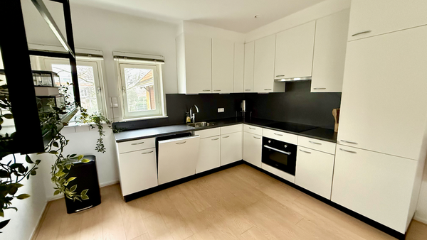 For rent: Flat Van Hogenhoucklaan in Den Haag