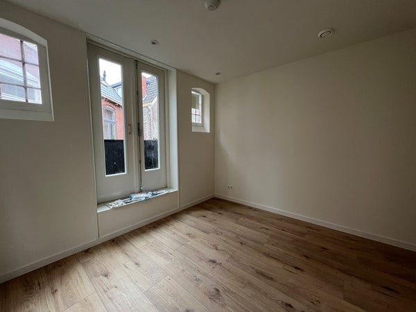 For rent: Flat Frederiksplein in Groningen