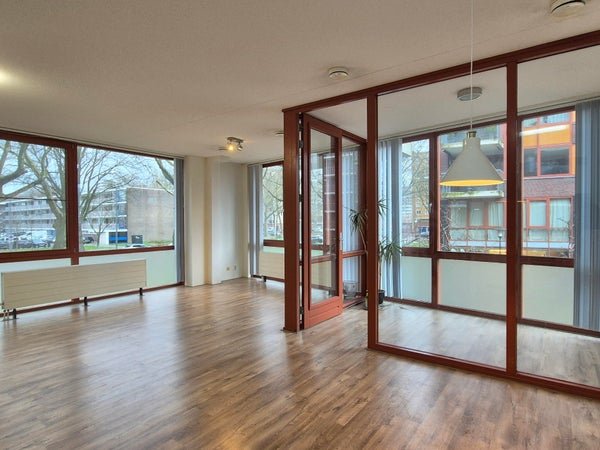 For rent: Flat Koningslaan in Rotterdam