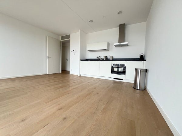 For rent: Flat Jaap van der Hoekplaats 146 in Rotterdam