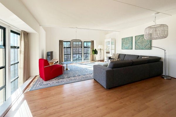 For rent: Flat Bilderdijkstraat 27 A in Den Haag
