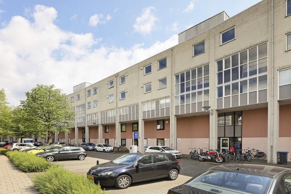 For rent: Flat Aartsbisschop Romerostraat 59 in Utrecht