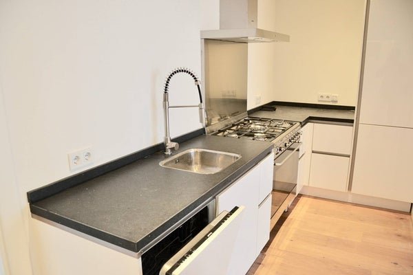 For rent: Flat Hoogstraat in Den Haag