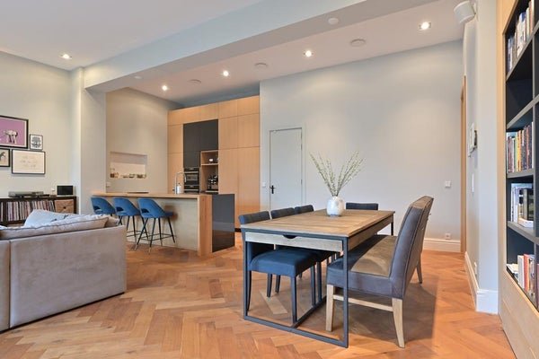 For rent: Flat Laan Copes van Cattenburch in Den Haag