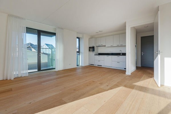For rent: Flat Bijlmerplein 858 H 11 in Amsterdam