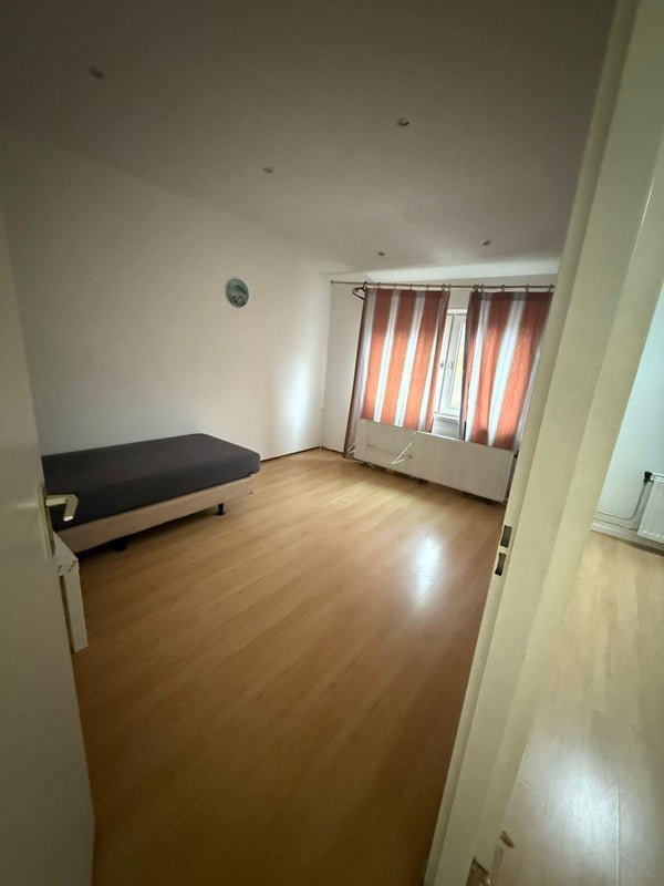 For rent: Flat Krabbendijkestraat in Rotterdam
