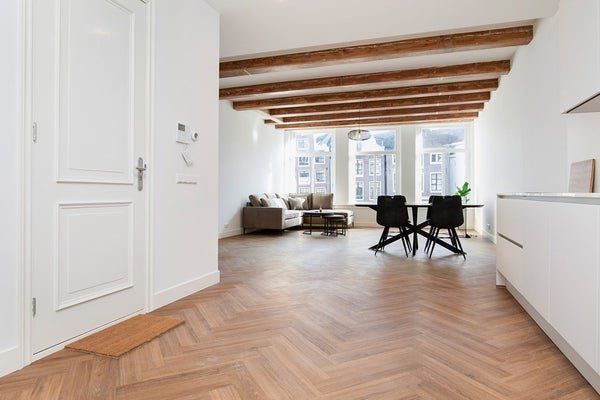 For rent: Flat Nieuwezijds Voorburgwal 154 B in Amsterdam