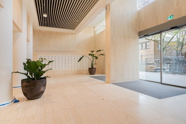 For rent: Flat Baan 64 H in Rotterdam