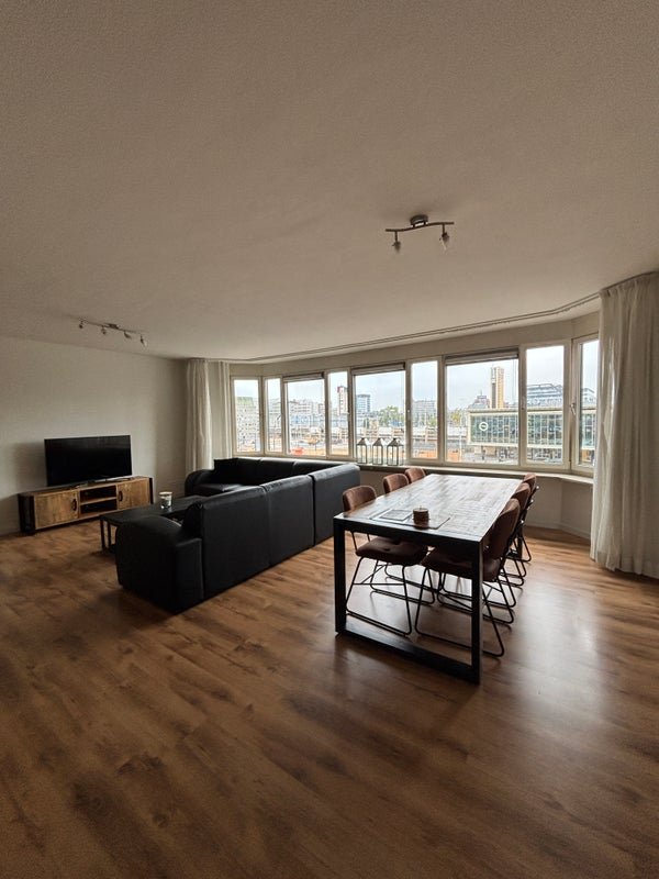 For rent: Flat Stationsplein in Eindhoven