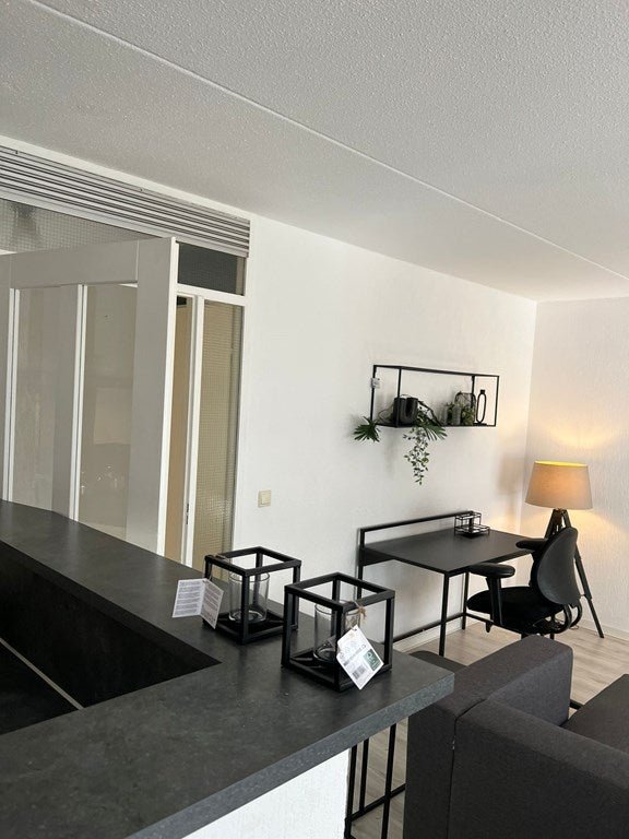 For rent: Flat Korte Houtstraat in Den Haag