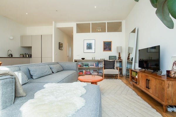 For rent: Flat Tolstraat in Amsterdam