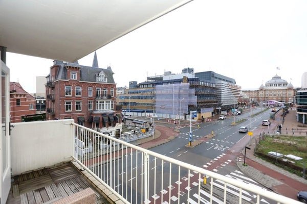 For rent: Flat Badhuisweg in Den Haag