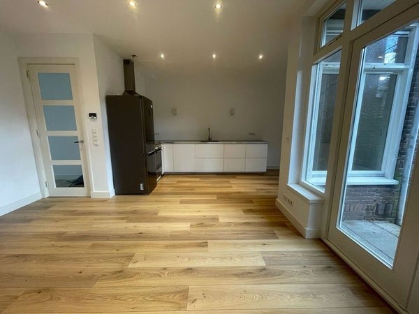 For rent: Flat Brakenburghstraat 21 zwart in Haarlem