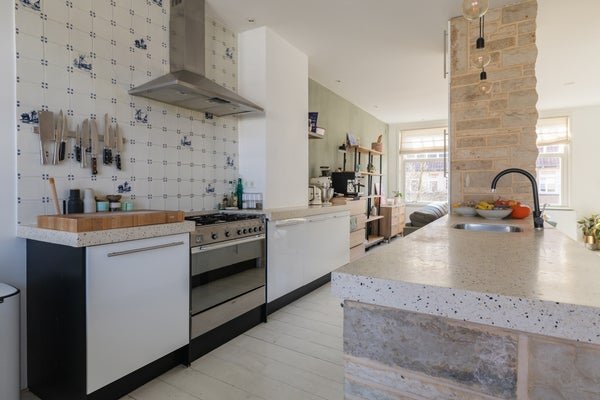For rent: Flat Sassenheimstraat 16 3 in Amsterdam