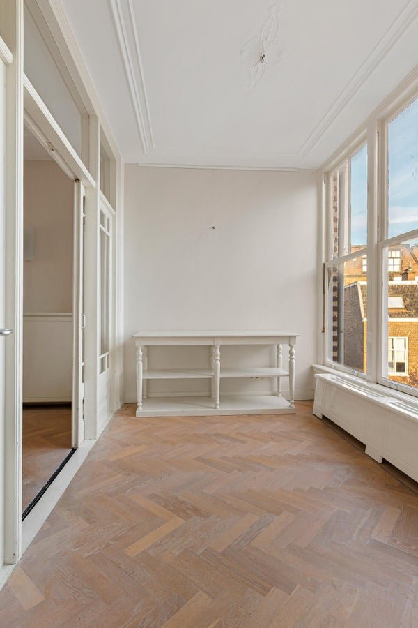 For rent: Flat Aert van der Goesstraat in Den Haag