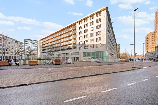 For rent: Flat Carolina MacGillavrylaan in Amsterdam