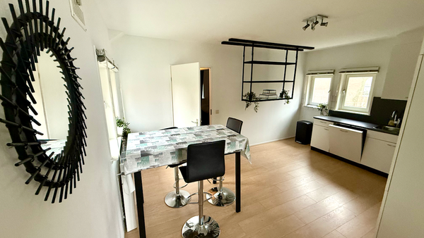 For rent: Flat Van Hogenhoucklaan in Den Haag