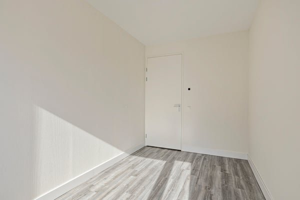 For rent: Flat 1e Lulofsdwarsstraat 10 D in Den Haag