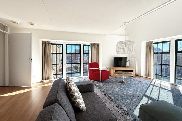 For rent: Flat Bilderdijkstraat 27 A in Den Haag