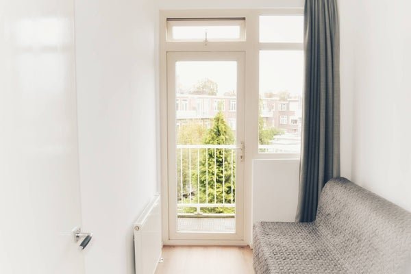 For rent: Flat Pahudstraat in Den Haag