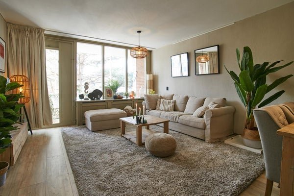 For rent: Flat Charlotte de Bourbonstraat in Den Haag