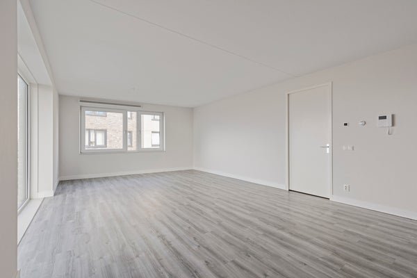 For rent: Flat 1e Lulofsdwarsstraat 10 D in Den Haag