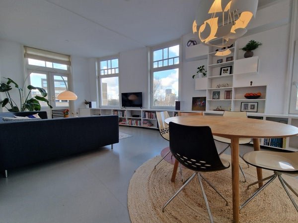 For rent: Flat Groot Hertoginnelaan in Den Haag