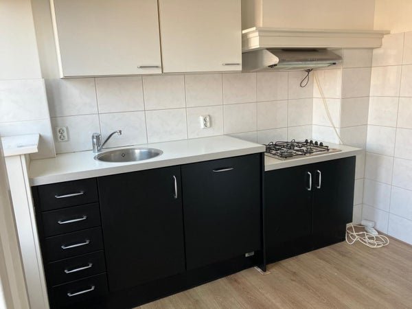 For rent: Flat Waldeck-Pyrmontplein 11 b in Groningen