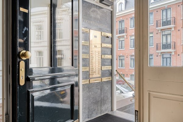 For rent: Flat Pieter Cornelisz. Hooftstraat 206 in Amsterdam