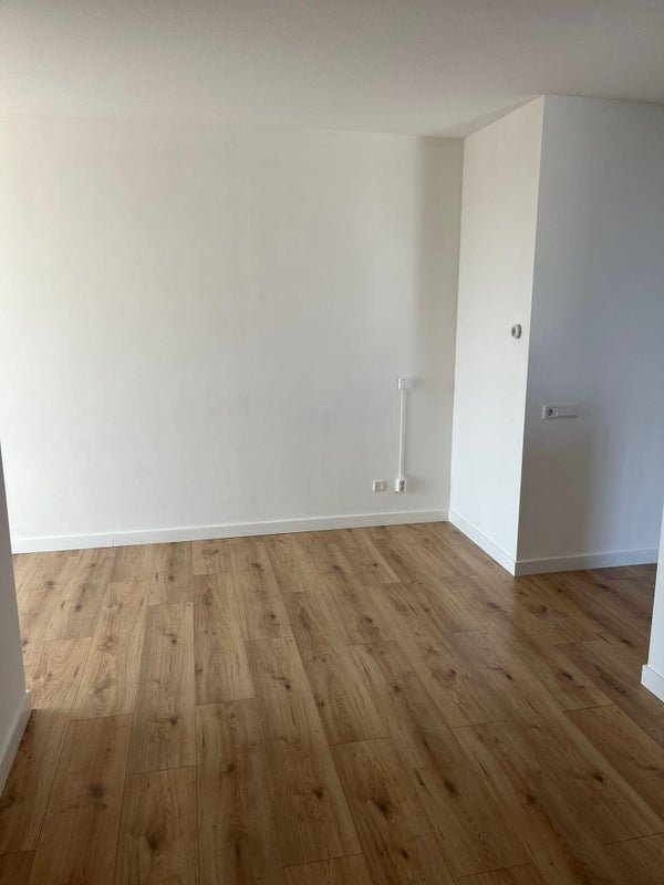 For rent: Flat Koningin Wilhelminaplein in Amsterdam
