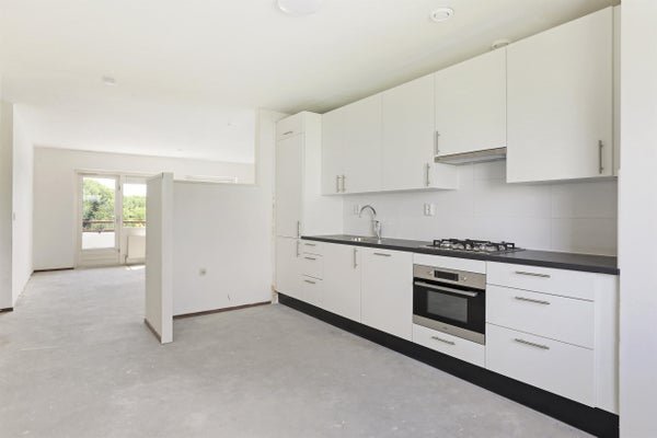 For rent: Flat Aartsbisschop Romerostraat 59 in Utrecht