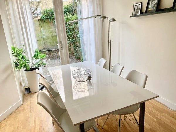 For rent: Flat Pieter van den Zandestraat in Den Haag
