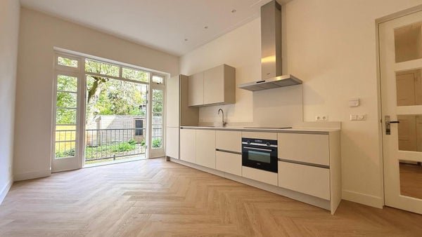 For rent: Flat Linnaeushof in Amsterdam