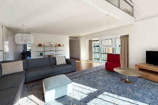 For rent: Flat Bilderdijkstraat 27 A in Den Haag