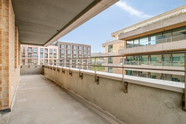 For rent: Flat Elzenhagensingel 164 in Amsterdam