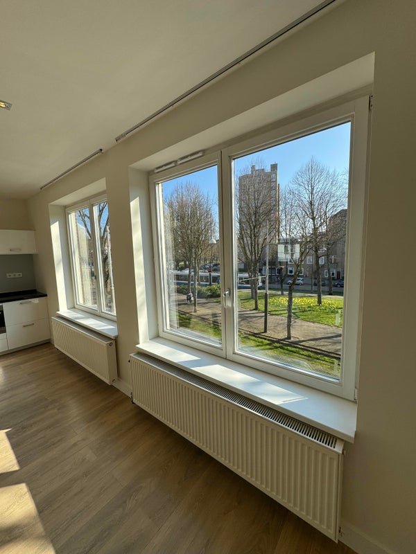 For rent: Flat Churchill-laan in Amsterdam
