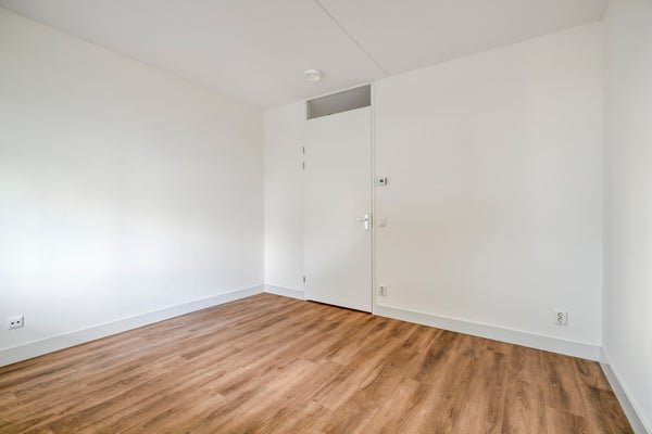 For rent: Flat Elzenhagensingel 132 in Amsterdam
