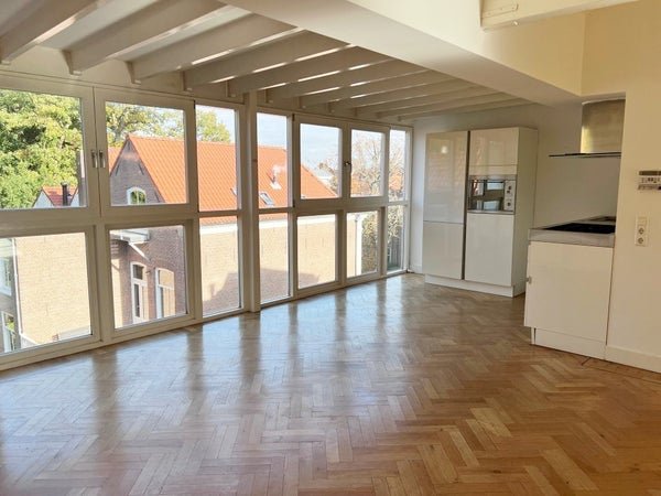 For rent: Flat Paviljoenslaan 13 C in Haarlem