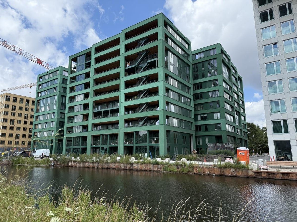 For rent: Flat Haarlemmerweg 1148 F in Amsterdam