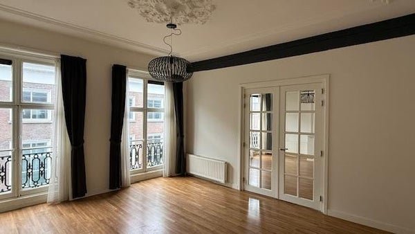 For rent: Flat Lange Houtstraat in Den Haag