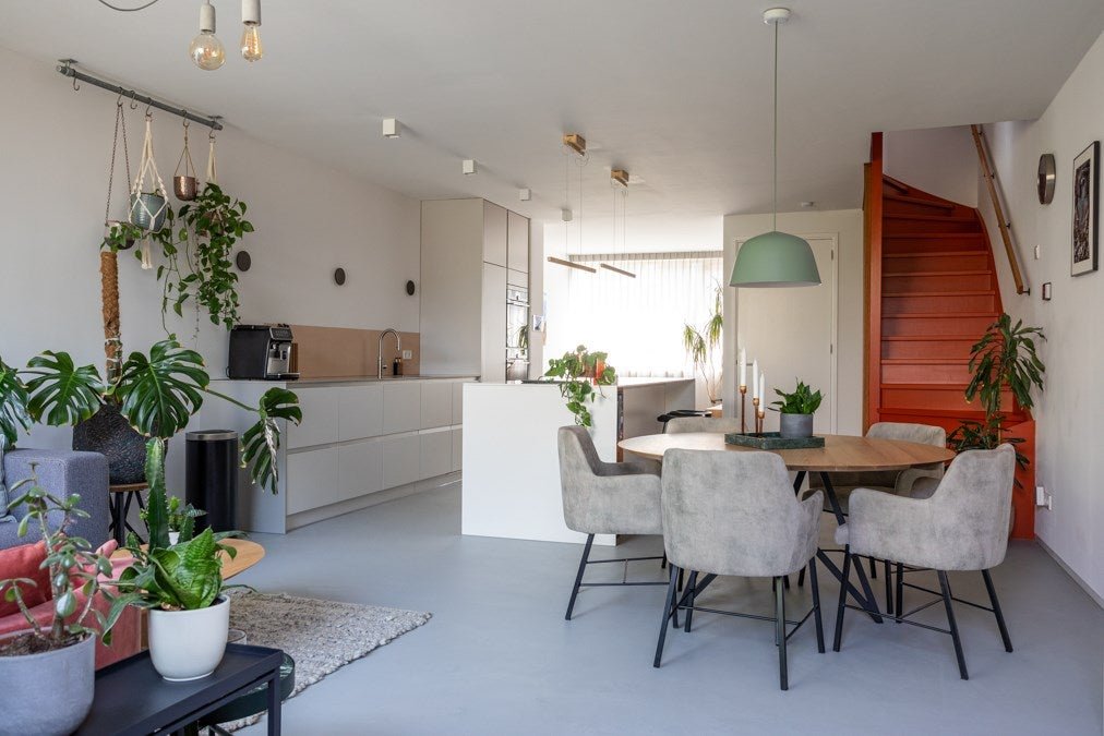 For rent: House Maarsbergenstraat 165 A in Den Haag