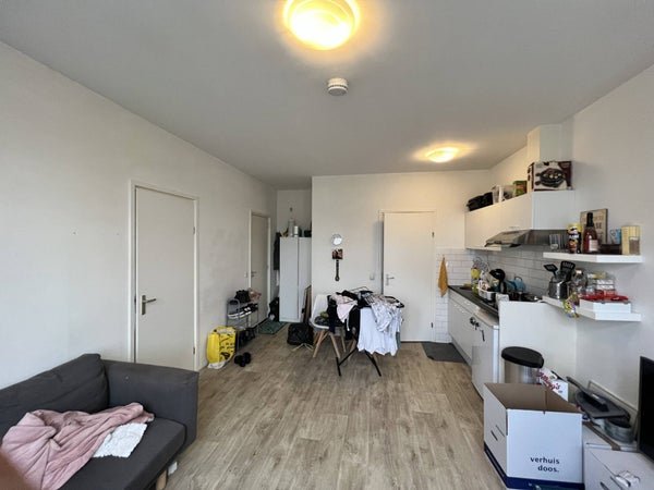 For rent: Flat Weteringkade in Den Haag