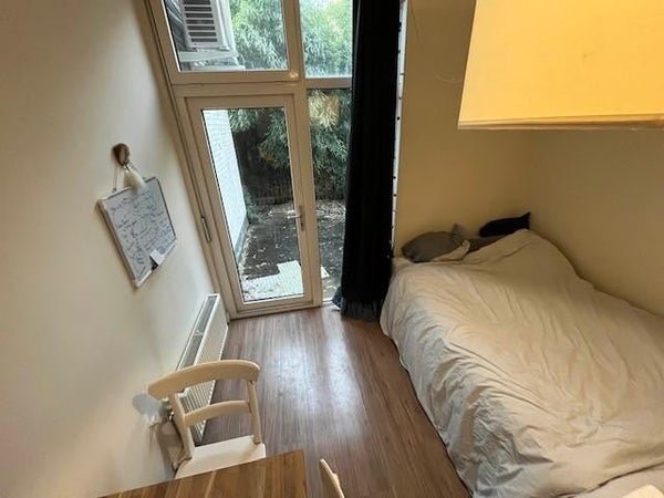 For rent: Studio Regentesselaan in Den Haag