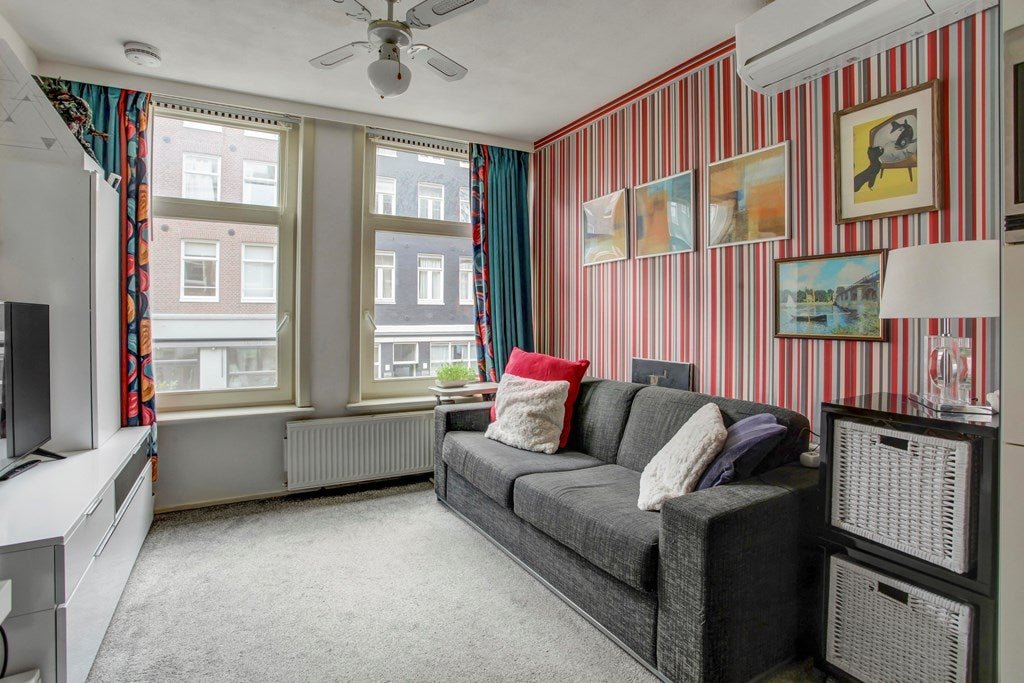 For rent: Flat Saenredamstraat in Amsterdam